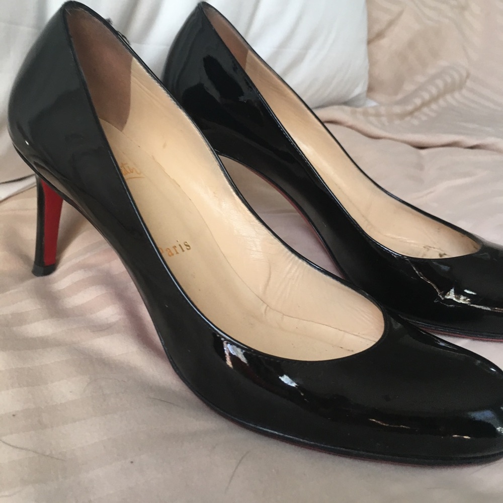 Black Patent Simple Christian Louboutins Sz 40 EUC